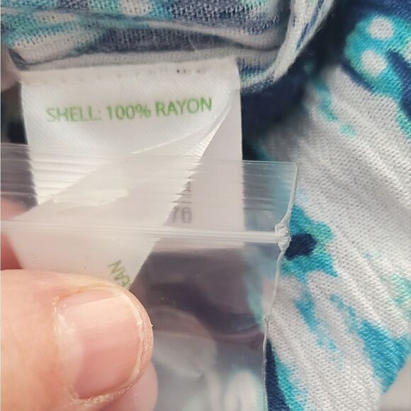 NWOT Lilly Pulitzer Blue & White Elsa Romper - Picture 6 of 6